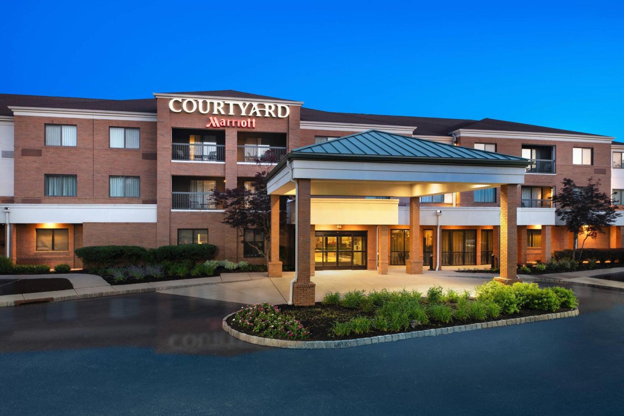 Hotel Courtyard By Marriott West Orange Exterior foto